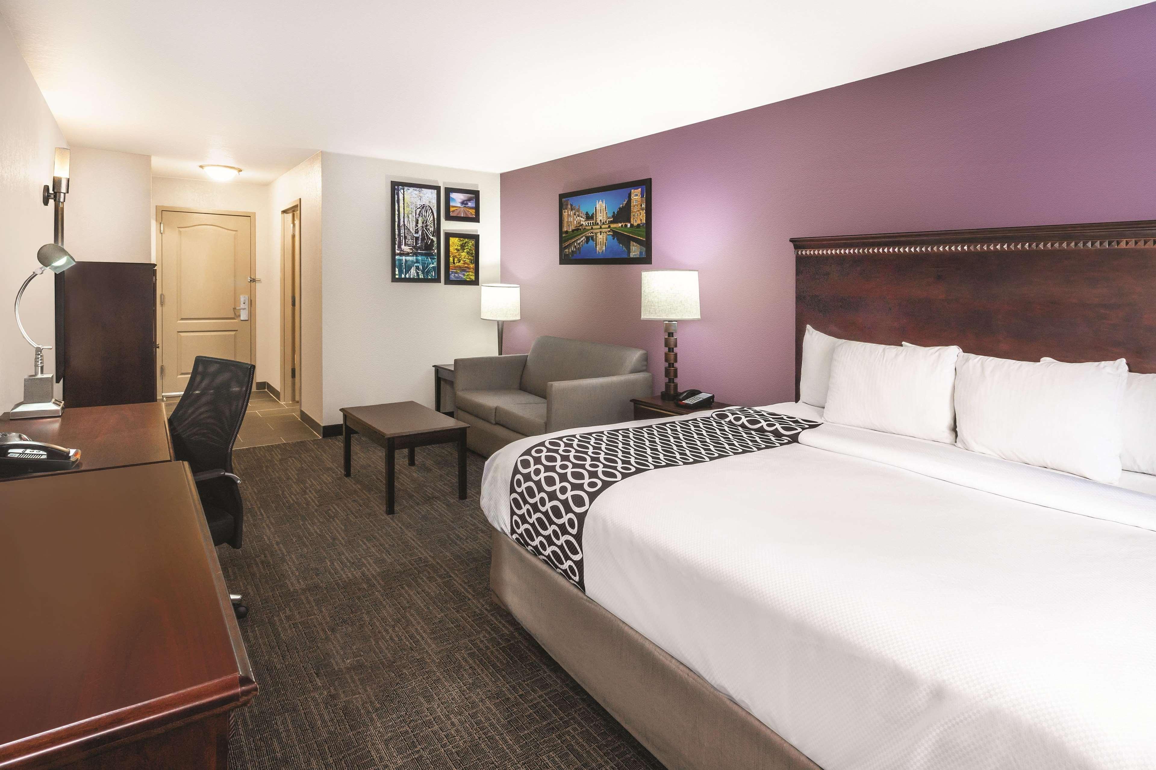 La Quinta By Wyndham Hotel