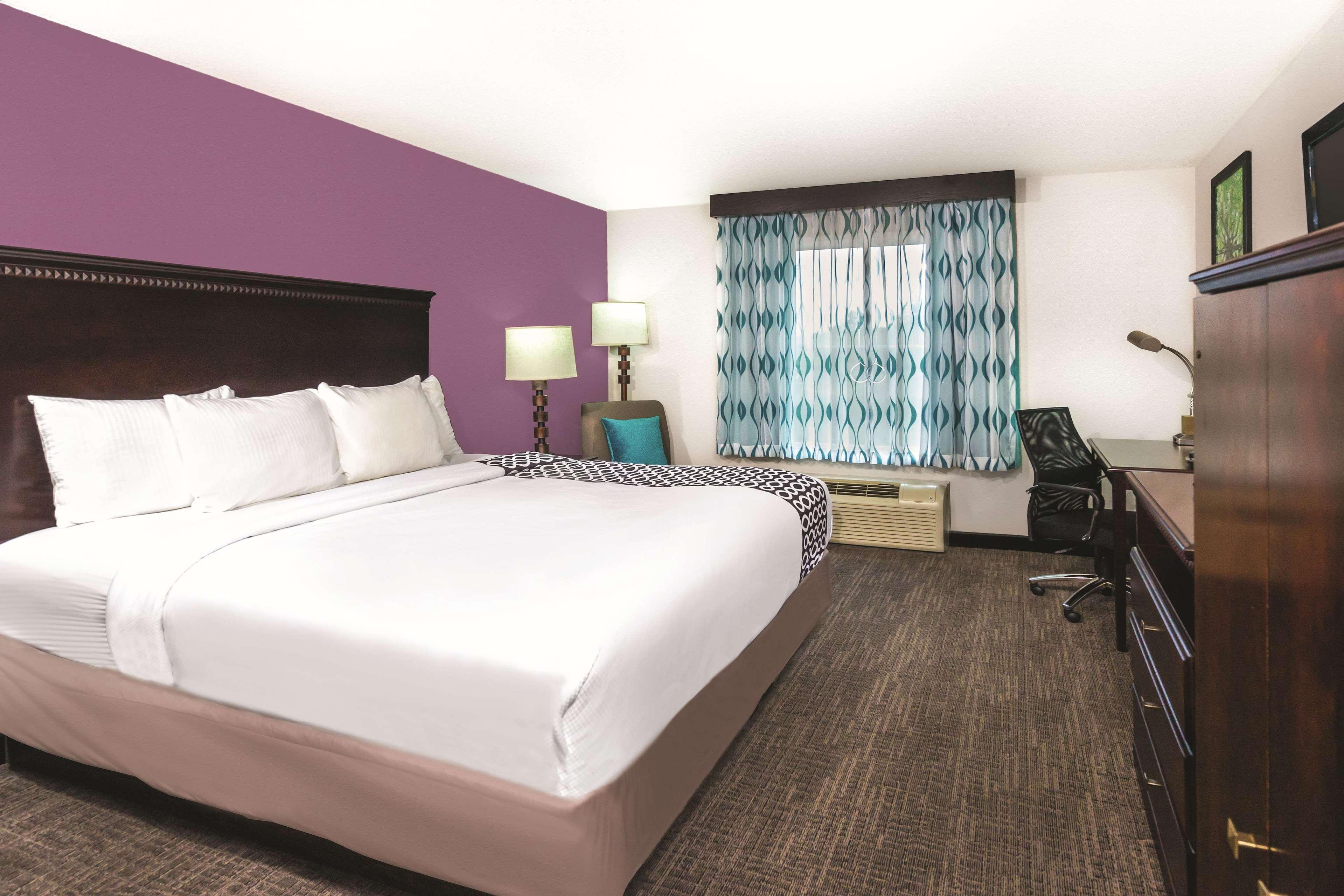 La Quinta By Wyndham Hotel
